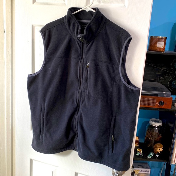 XL Vintage L.L. Bean Black Vest - Picture 2 of 4
